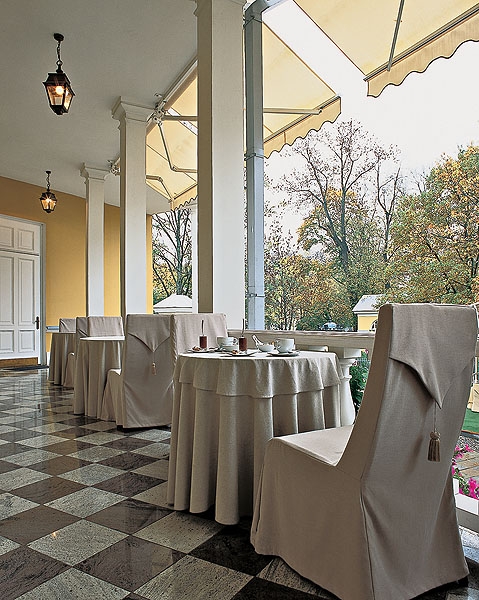 Фото интерьера, Проект 31.05.2010/171006 - Ужин, Автор проекта: Архитекторы Сергей Кривошеев