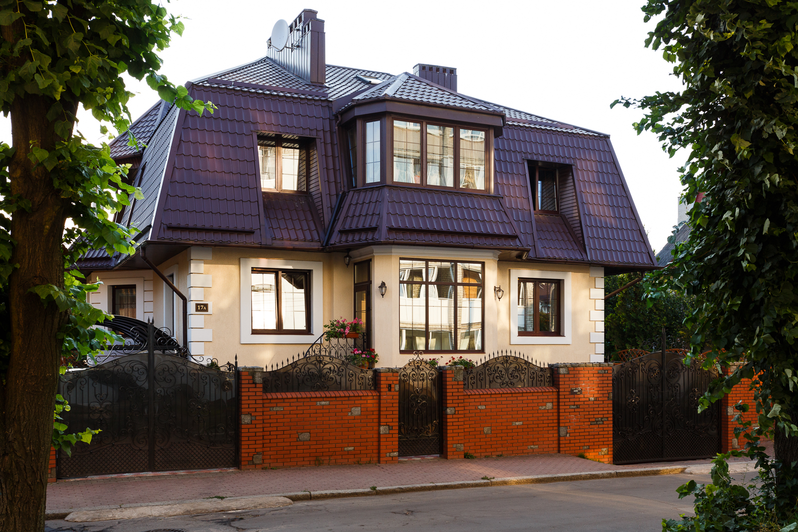 Куплю дом в немецком районе. Немецкие дома. Дом в Германии. Частный дом в Германии. Немецкие коттеджи.