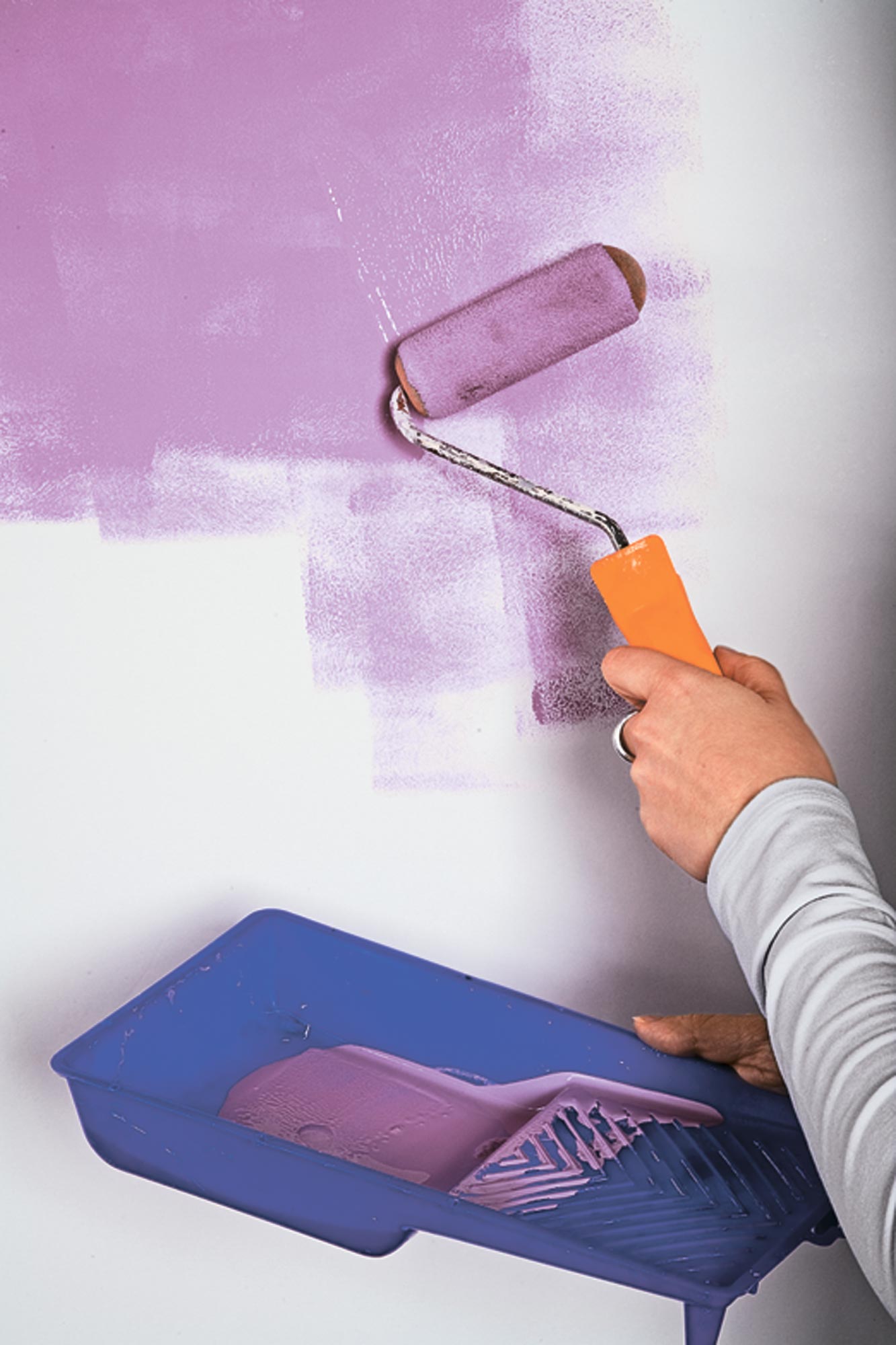 Покраска стен водоэмульсионной краской: простое руководство для всех