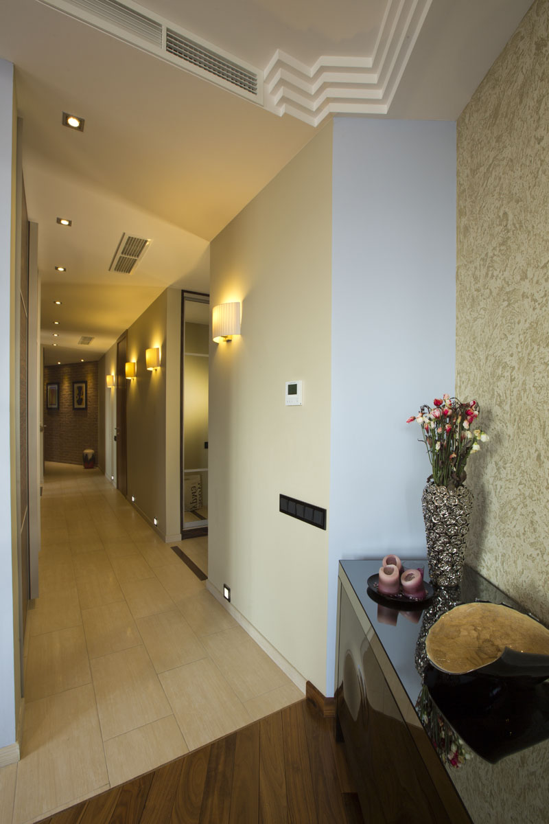 Фото интерьера, Холл Проект 27.10.2014/377572 - Квартира на Ленинградском ш, Автор проекта: Дизайнеры Александр Корольков