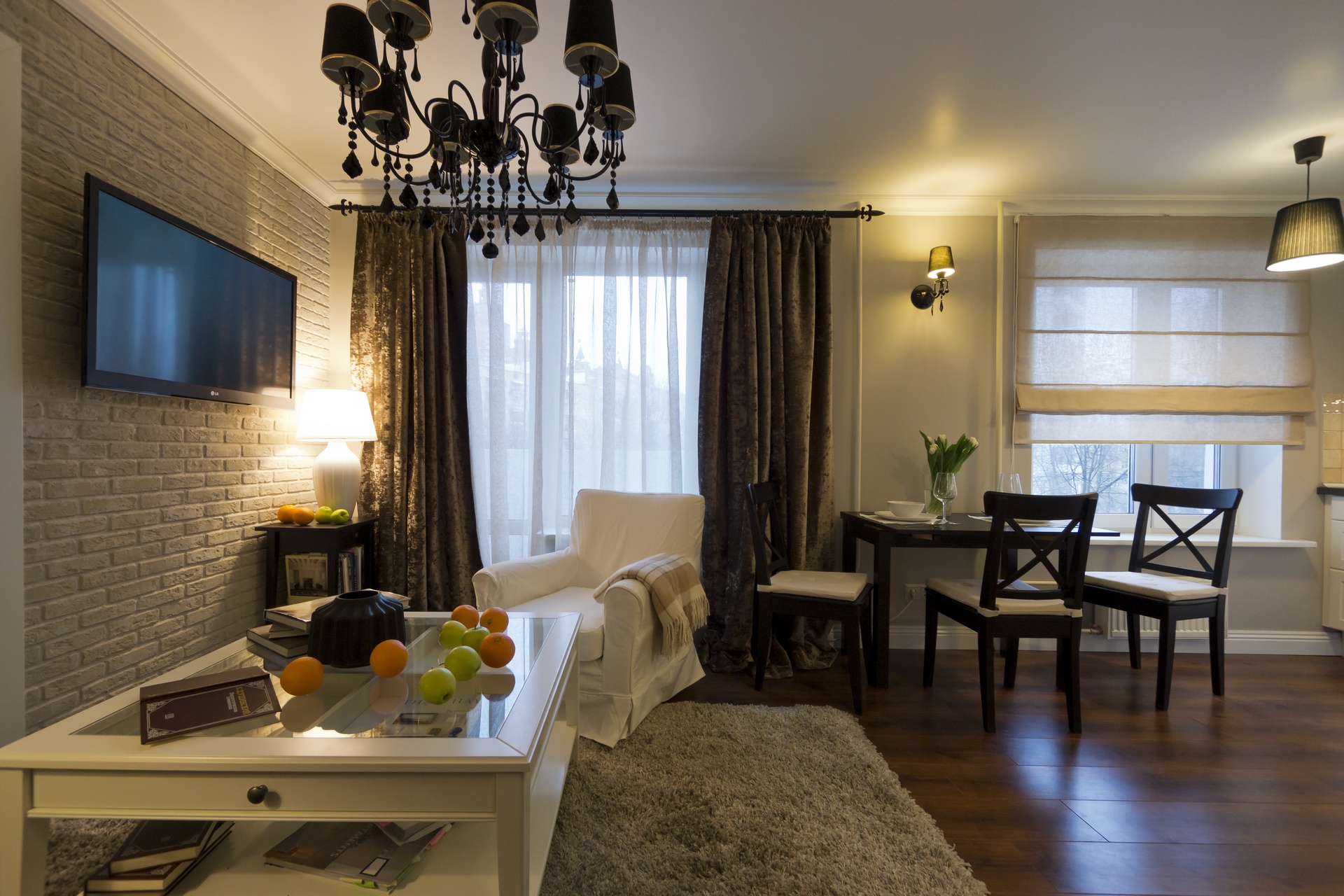 Интерьер двухкомнатной сталинки. М. Дизайн студии. Своя квартира в 30 лет. М.