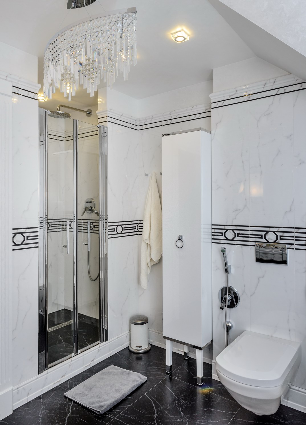 Фото интерьера, Ванная комната площадью 8 кв.м. Проект ванная - Дом в стиле АР ДЕКО, Автор проекта: Дизайнеры Алена Чашкина