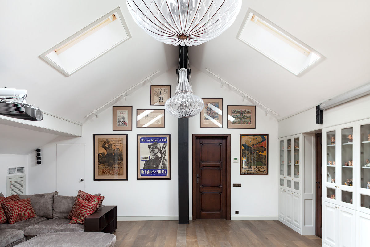 Фото интерьера, Домашний кинотеатр площадью 53 кв.м. в стиле Классическая. Проект Мансарда 5 - Коттедж на Киевском шоссе, Автор проекта: Архитекторы Петр Лукьянов