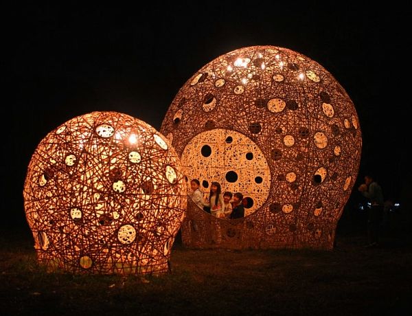 Инсталляция из бамбука