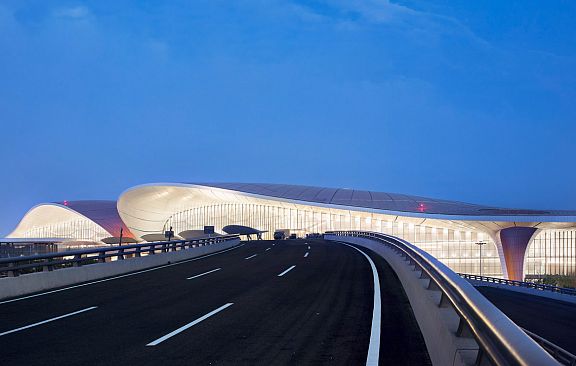 Терминал аэропорта «Дасин» в Пекине