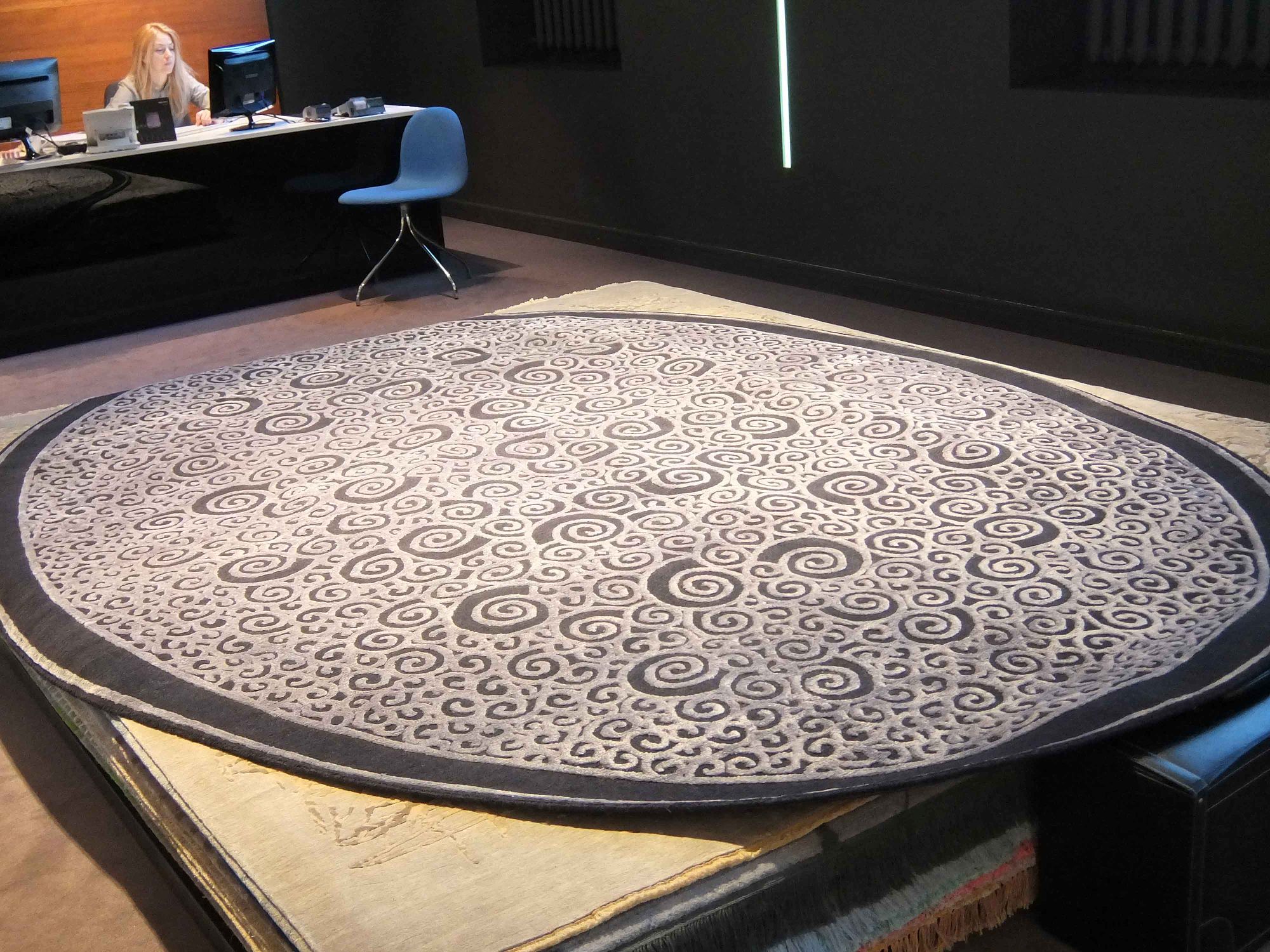 Фото в интерьере, Ковер, Ковер Baikal black - Арт объекты, Автор проекта: Архитекторы Михаил Икрянников