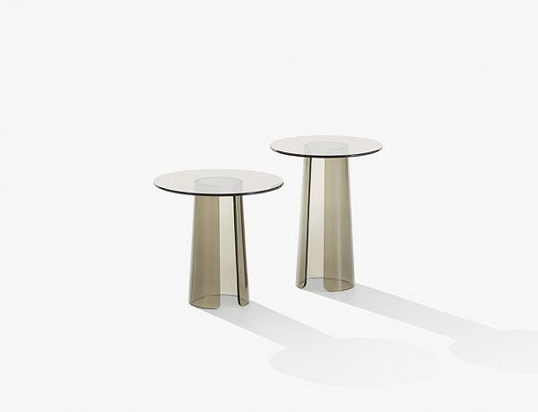 Превью новинок Миланского мебельного салона 2021: изящный кофейный столик Orbit от <b class=