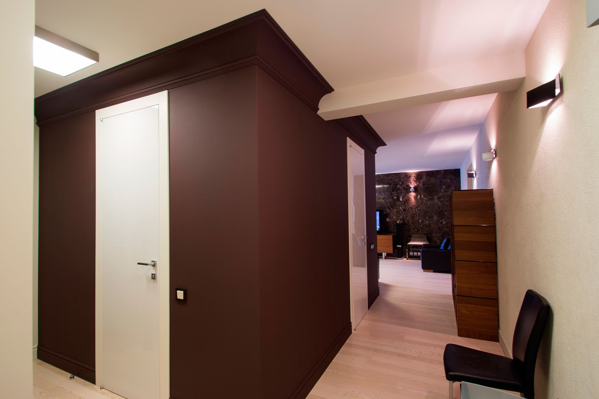 Фото интерьера, Коридор Проект 02.11.2015/472117 - Современная квартира, Автор проекта: Архитекторы Александр Иванюшин